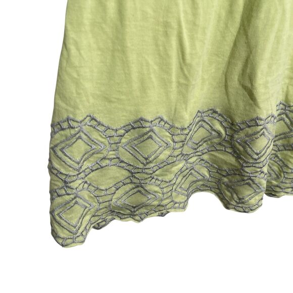 Vertigo Paris Blouse Women's XL Neon Embroidered V-Neck Short Sleeve Top NWT - Picture 4 of 13